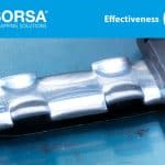 Cabezal de flejado automático de Sorsa aplicando soldadura TIG en fleje de acero industrial. 2