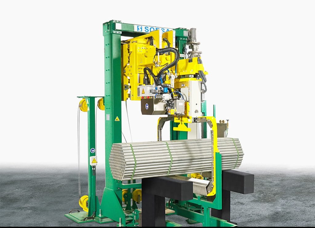 Sorsa PIE 800 VS 12 T400 automatic strapping machine with double head system for PET strapping and steel strapping in the metallurgical sector.