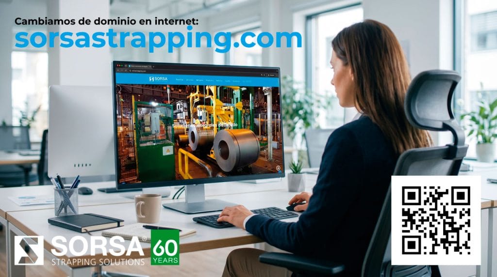 Operario navegando en la web de SORSA sorsastrapping.com desde una oficina moderna